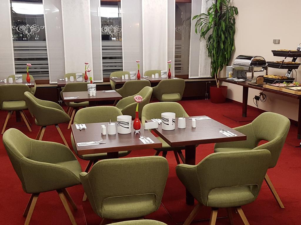Hotel Drei Morgen Leinfelden-Echterdingen Bagian luar foto